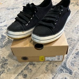 Ugg tennis shoes